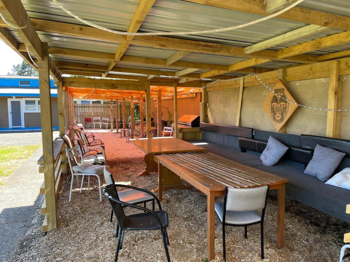 Oasis Motel & Holiday Park ตูรางี ภายนอก รูปภาพ