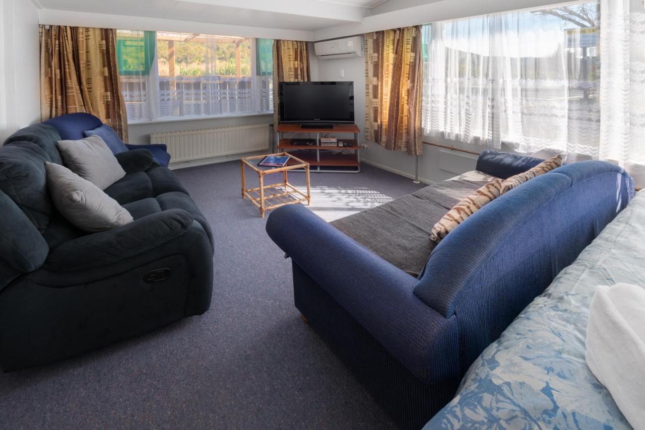 Oasis Motel & Holiday Park ตูรางี ภายนอก รูปภาพ